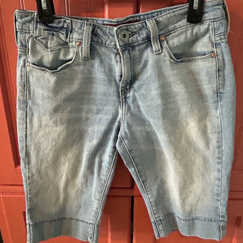 Women’s Levi 575 Bermuda shorts